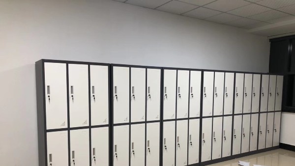 選擇適合的員工更衣柜，更衣柜廠家
