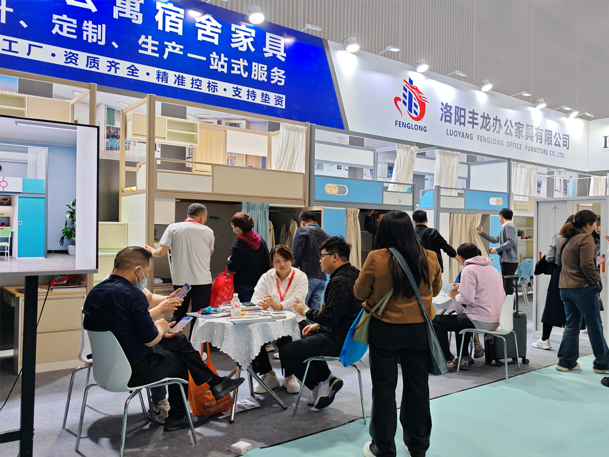 2025年豐龍家具閃耀廣州展--深耕宿舍家具，布局全球市場